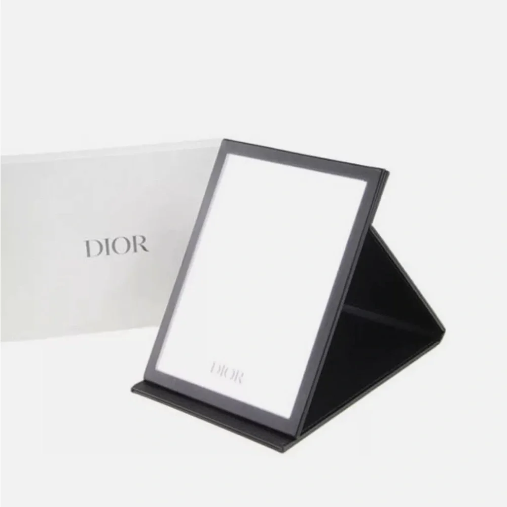 Dior Black Leather Card Case with CD Logo - Picture 4 of 10